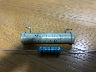 金属皮膜抵抗器