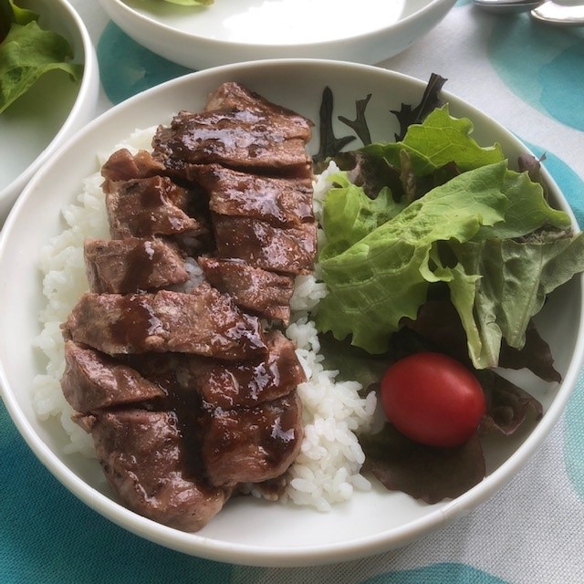ステーキ丼