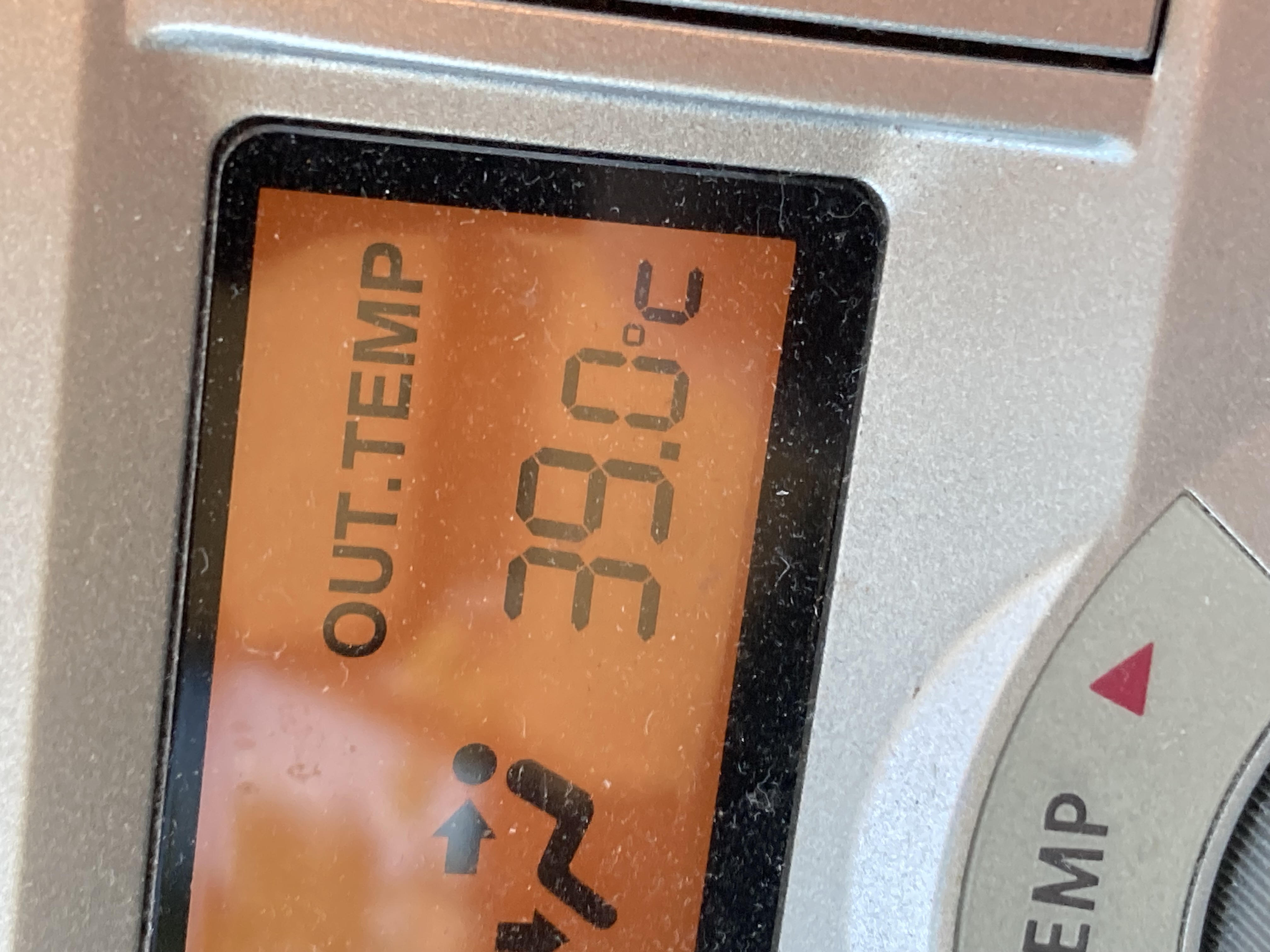39℃